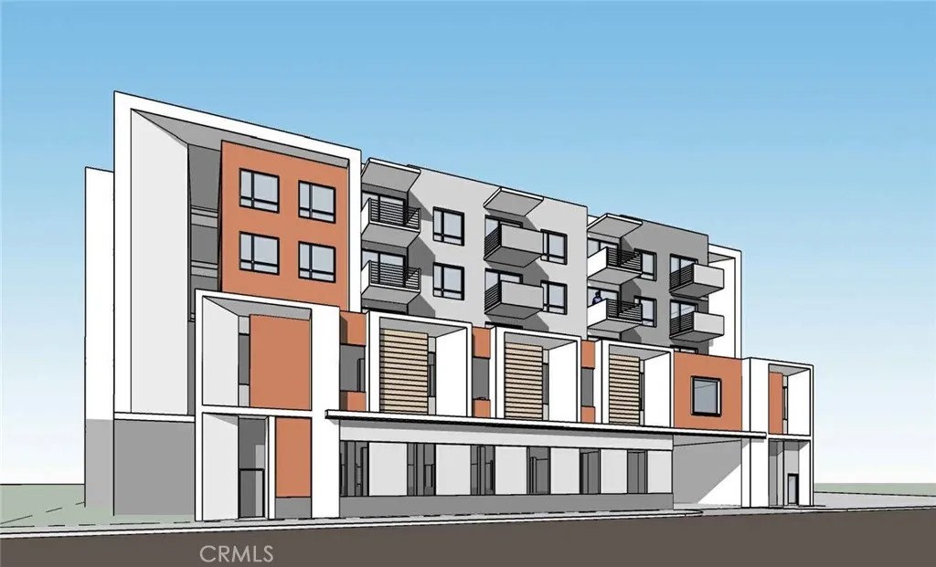 549 W Holt