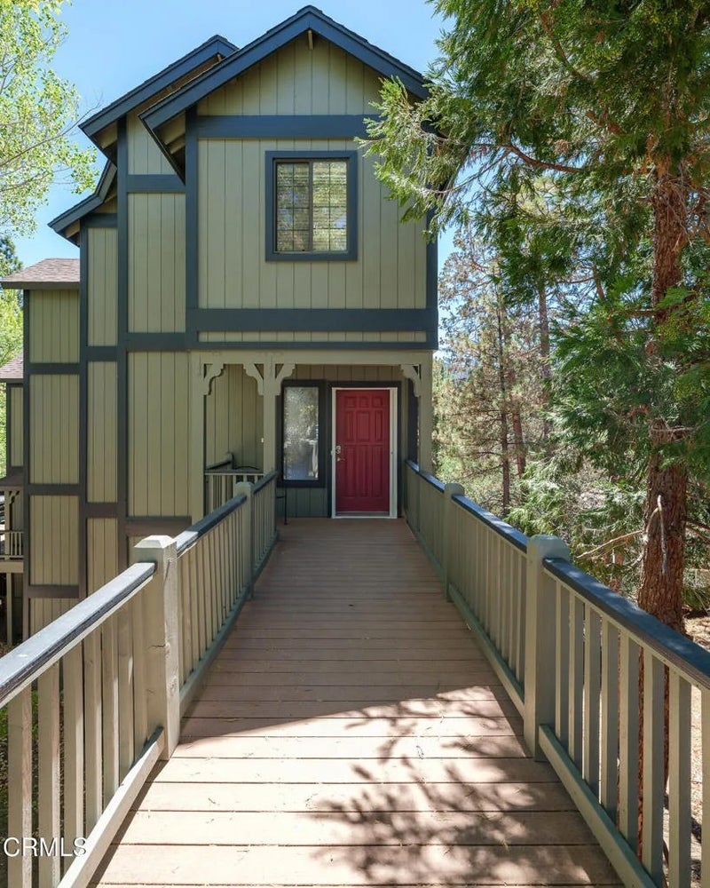 568 Silver Tip Drive