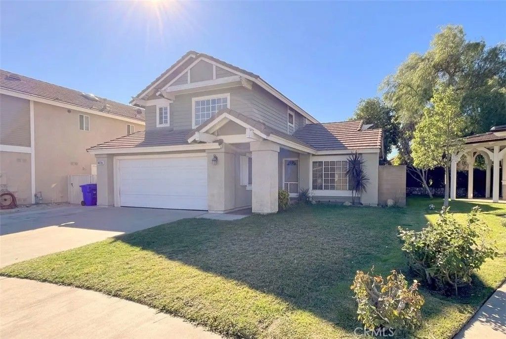 Photo of 13507 Fremont St, Fontana, CA 92336 (MLS # CV26006257)