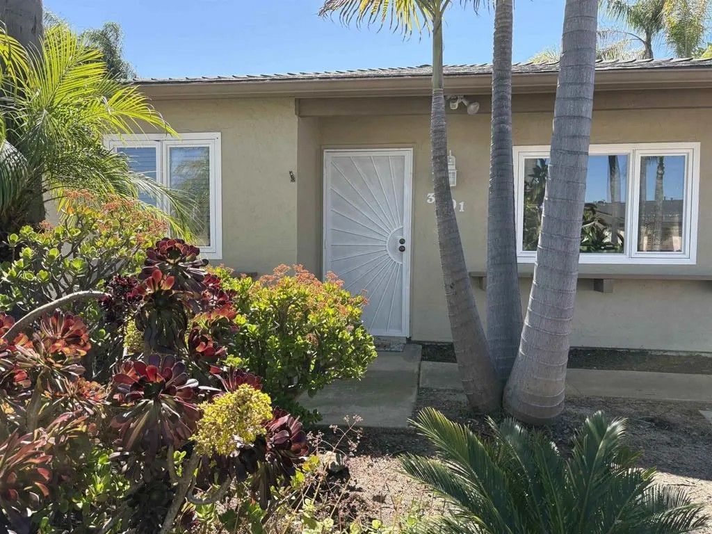 Photo of 3901 San Lorenzo Ct, Oceanside, CA 92057 (MLS # NDP2602735)