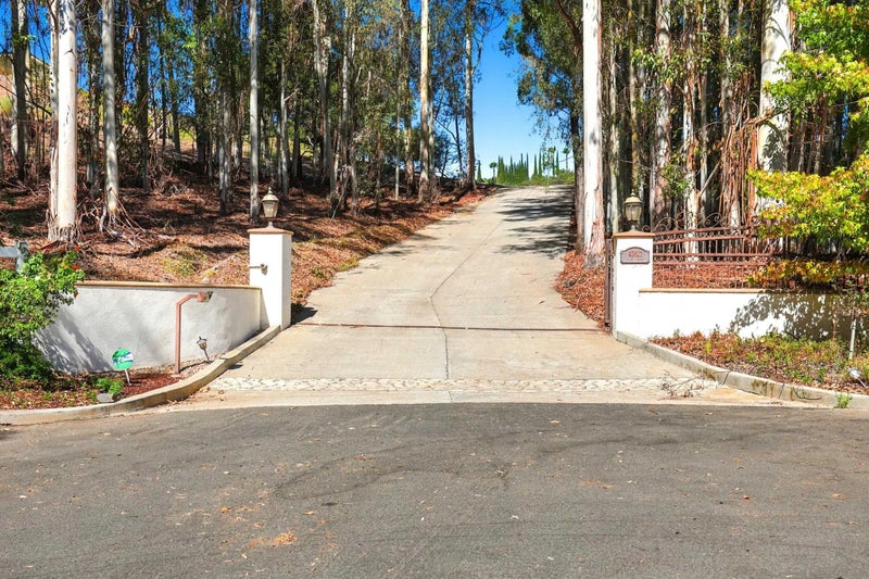 43821 Shady Creek