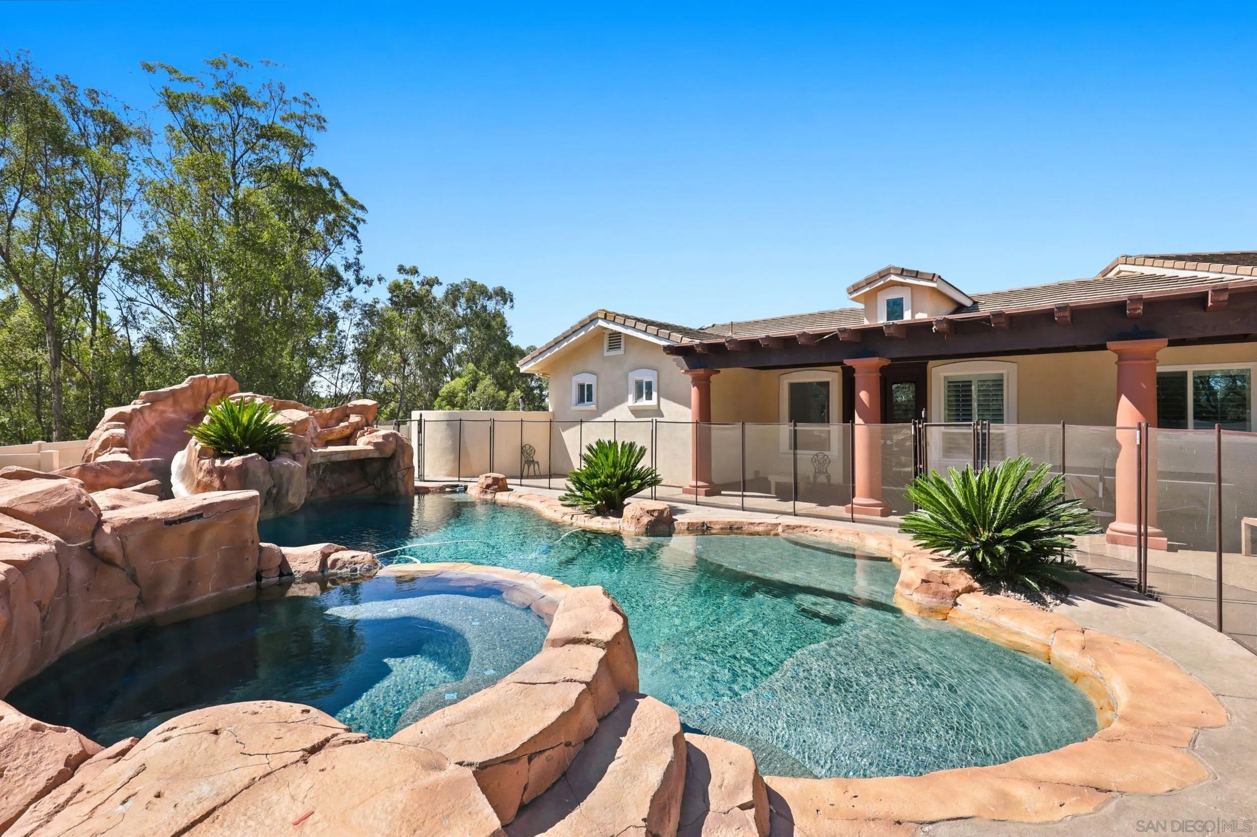 43821 Shady Creek