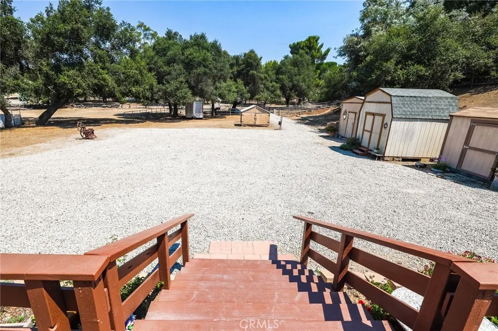 10880 Fox Springs Road