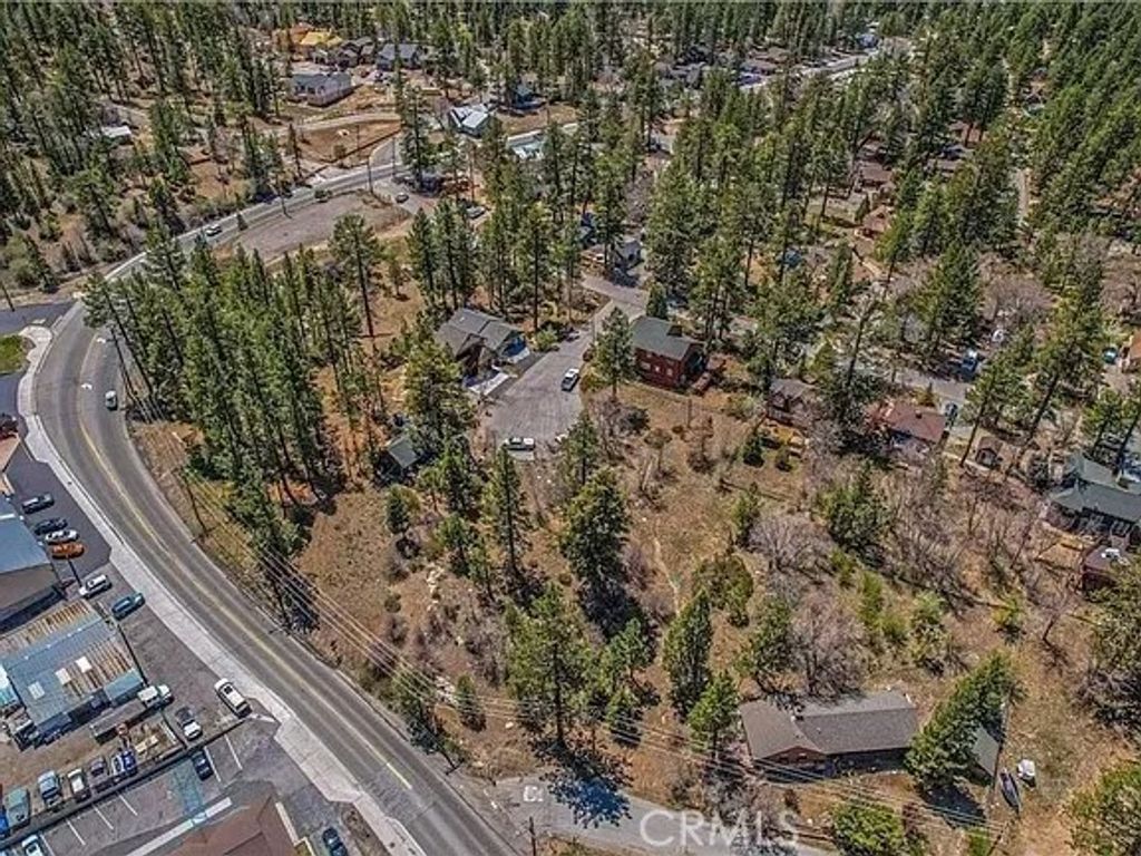 Photo of 40376 Big Bear, Big Bear Lake, CA 92315 (MLS # IG26091201)