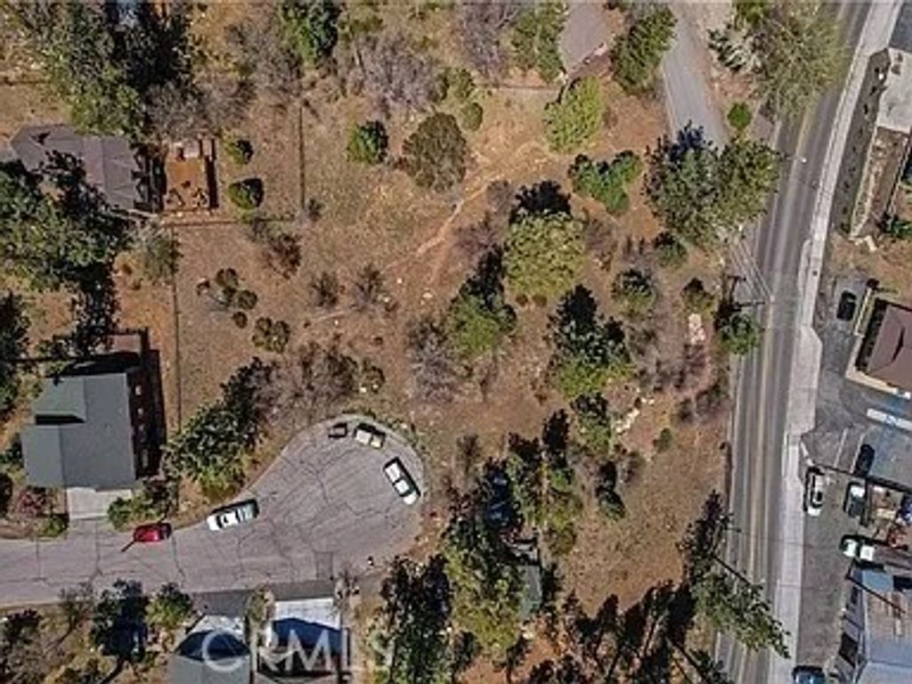 Photo of 40376 Big Bear, Big Bear Lake, CA 92315 (MLS # IG26091201)