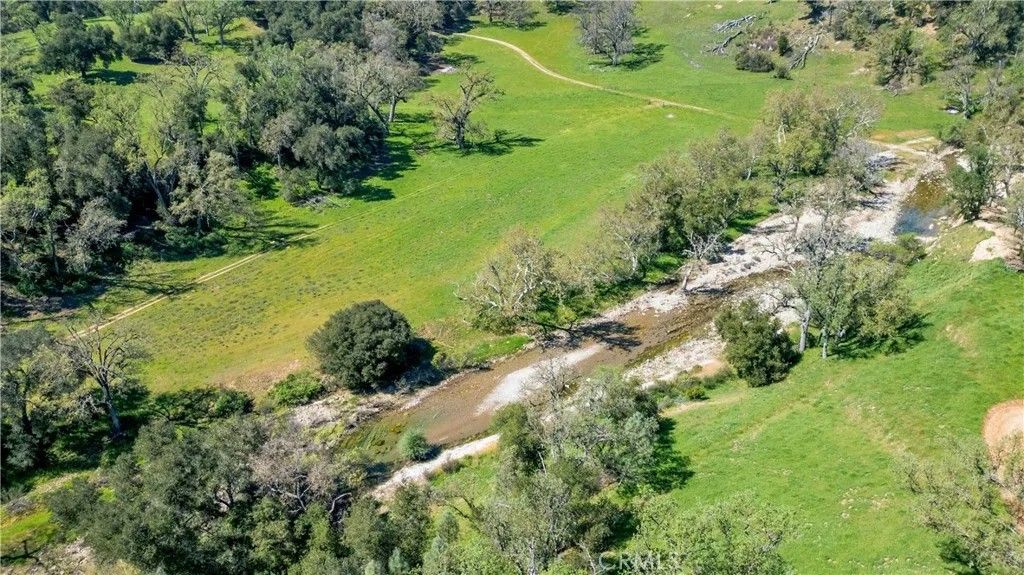 Photo of 0 Tres Vista, Paso Robles, CA 93446 (MLS # NS26058065)