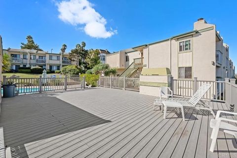Tiny photo for 2925 Cowley Way #B, Clairemont, CA 92117 (MLS # NDP2510223)