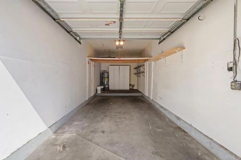 Tiny photo for 2925 Cowley Way #B, Clairemont, CA 92117 (MLS # NDP2510223)
