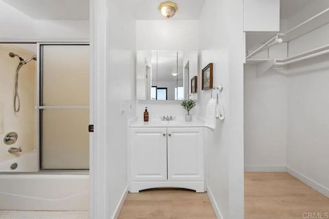 Tiny photo for 2925 Cowley Way #B, Clairemont, CA 92117 (MLS # NDP2510223)