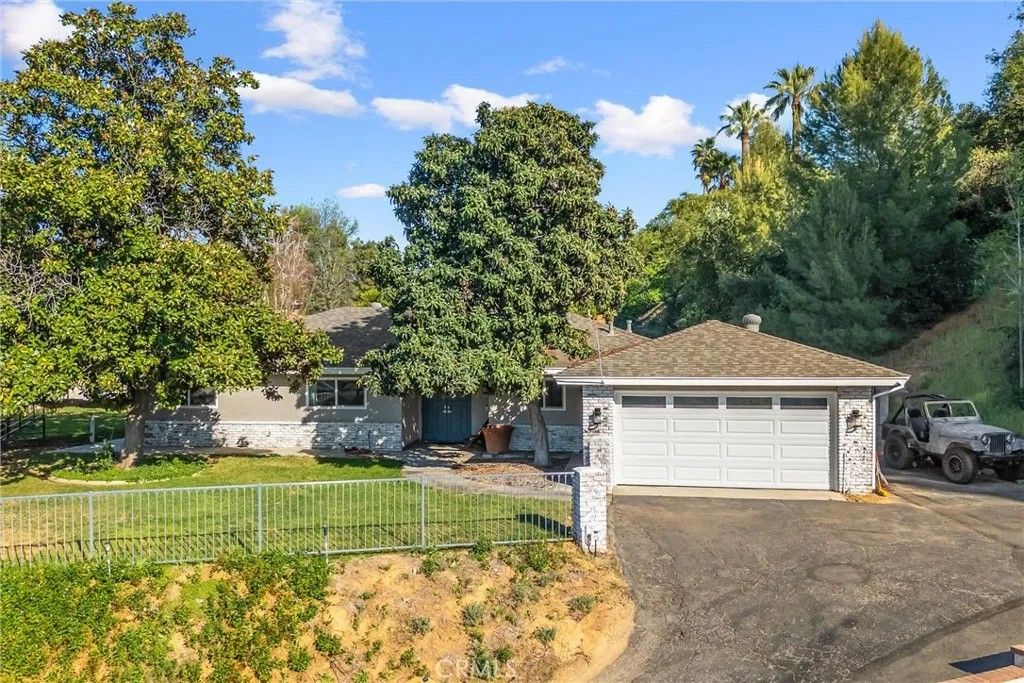 Photo of 30825 Palo Alto Drive, Redlands, CA 92373 (MLS # IG26061309)