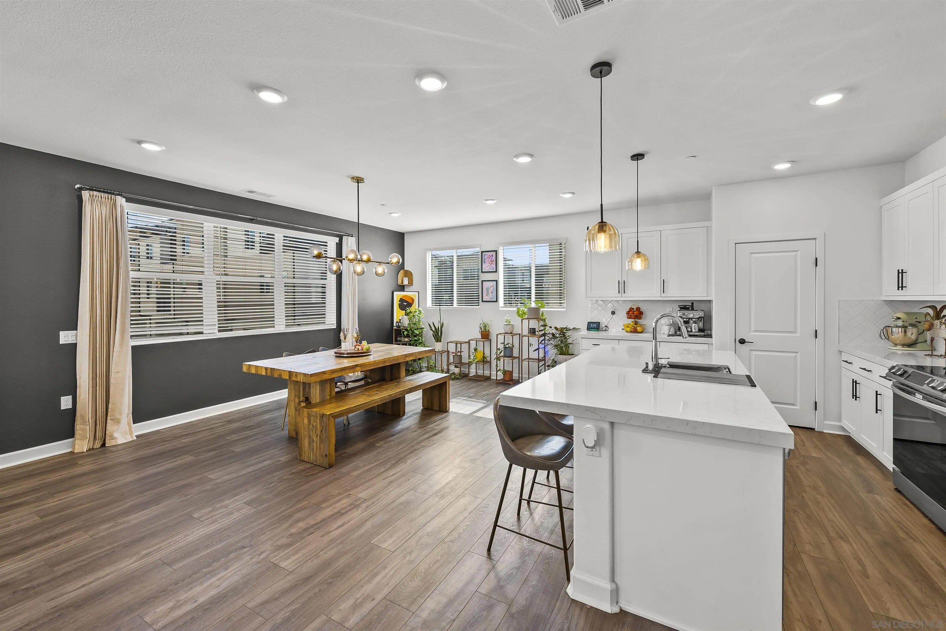 785 Vada St. #1
