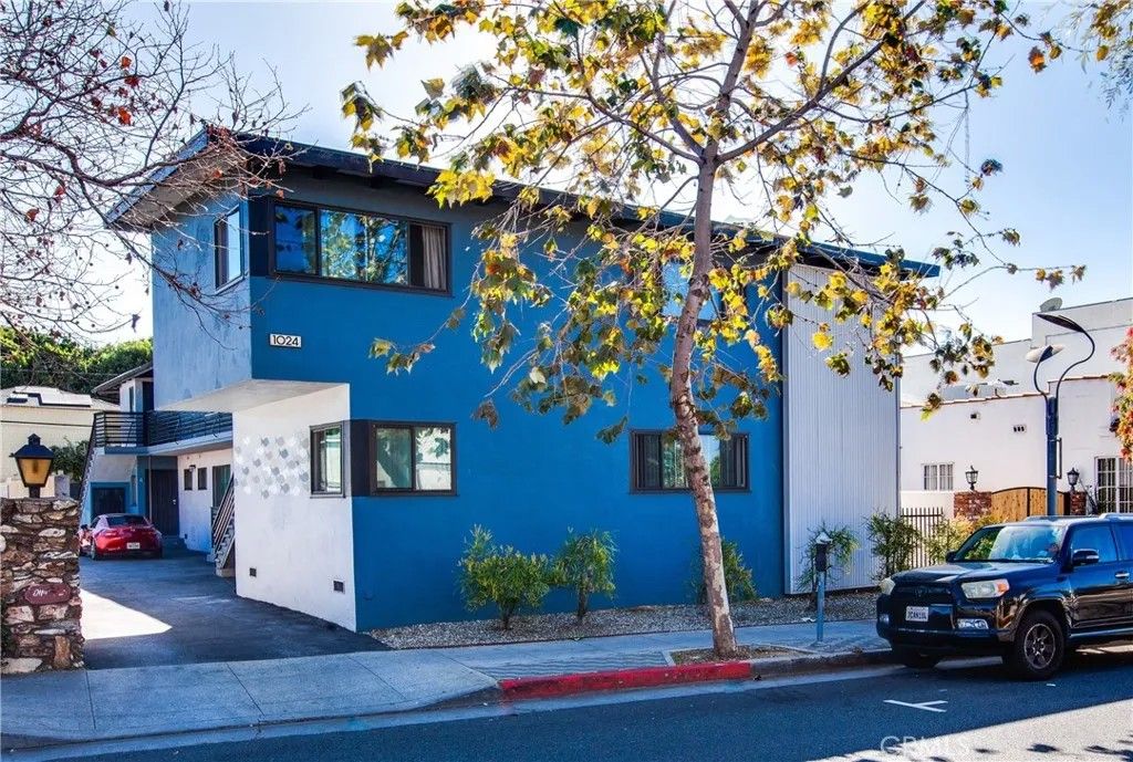 Photo of 1024 Pico Boulevard, Santa Monica, CA 90405 (MLS # SB26042958)