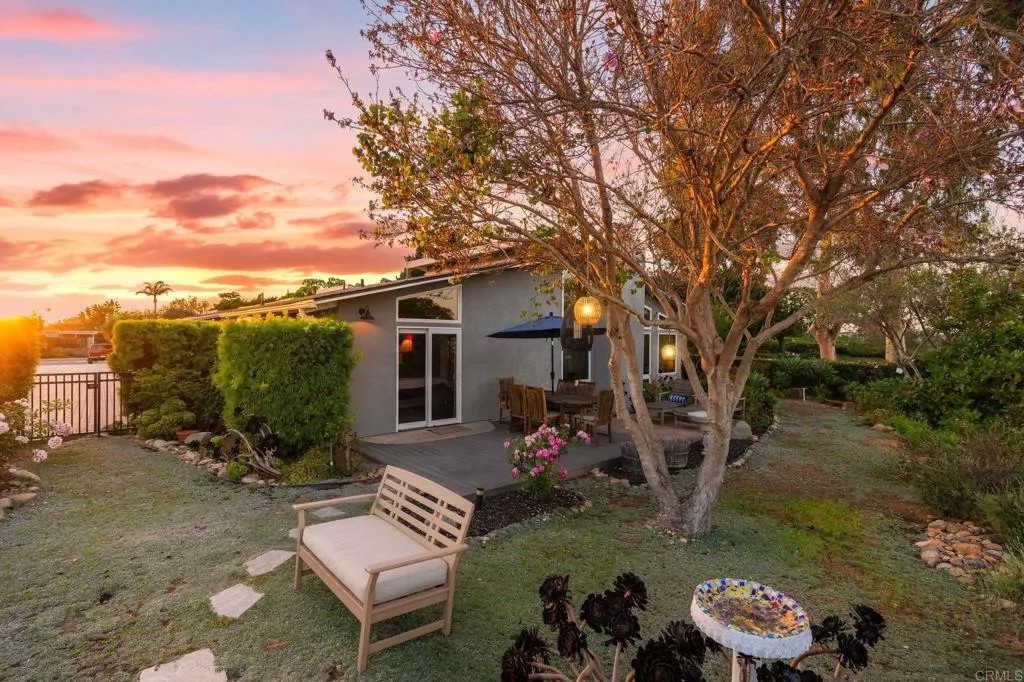 764 E Solana Circle
