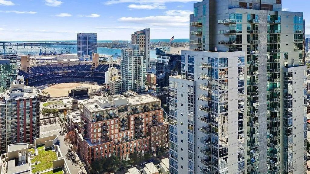 Photo of 800 The Mark Lane #2104, San Diego, CA 92101 (MLS # 260004305)