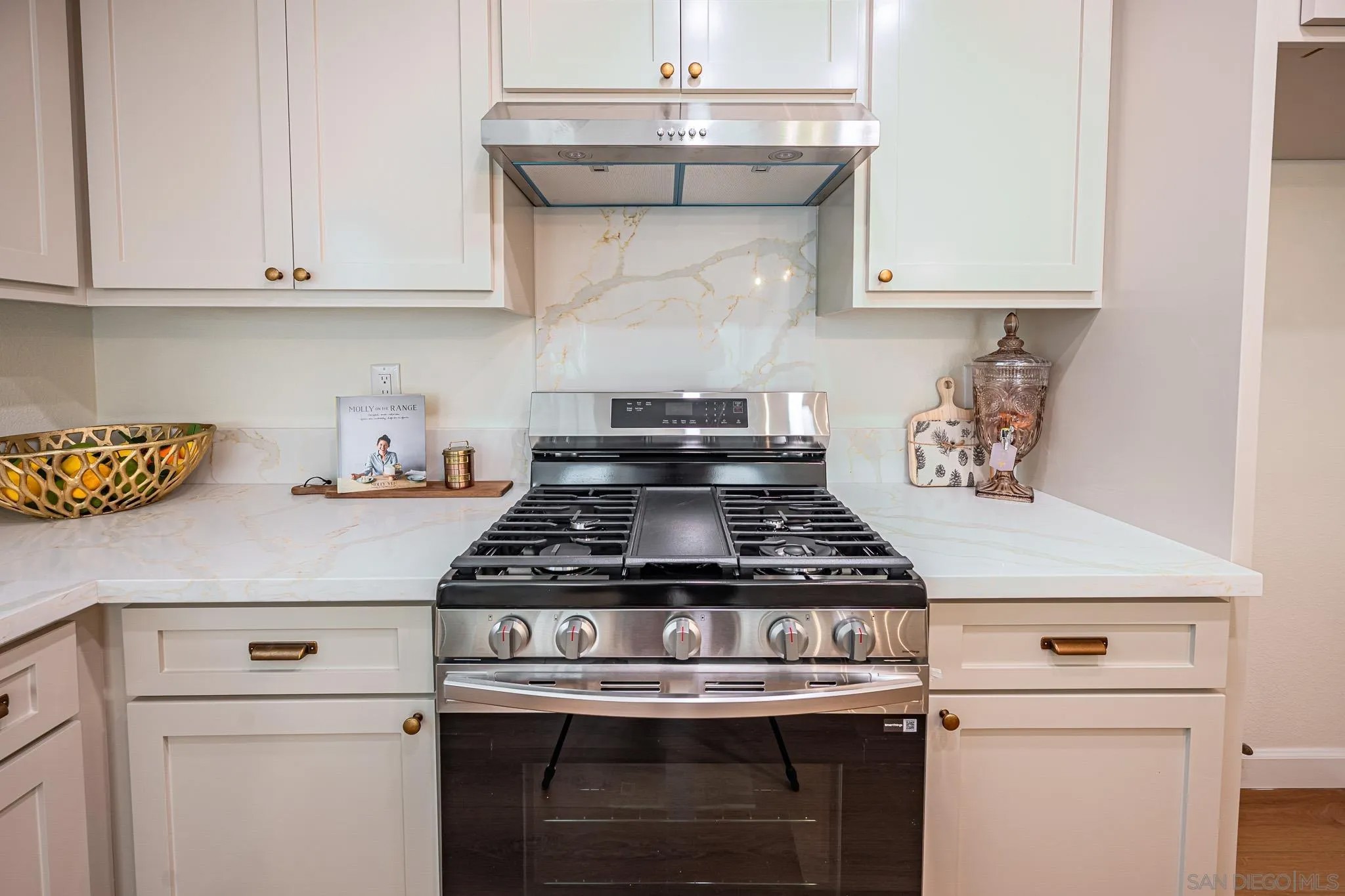 27969 Hillpointe