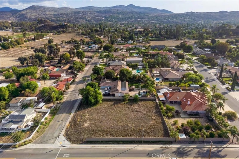 0 Hemet St