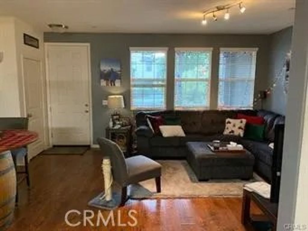 Photo of 427 Flathead River Street, Oxnard, CA 93036 (MLS # SR26022326)