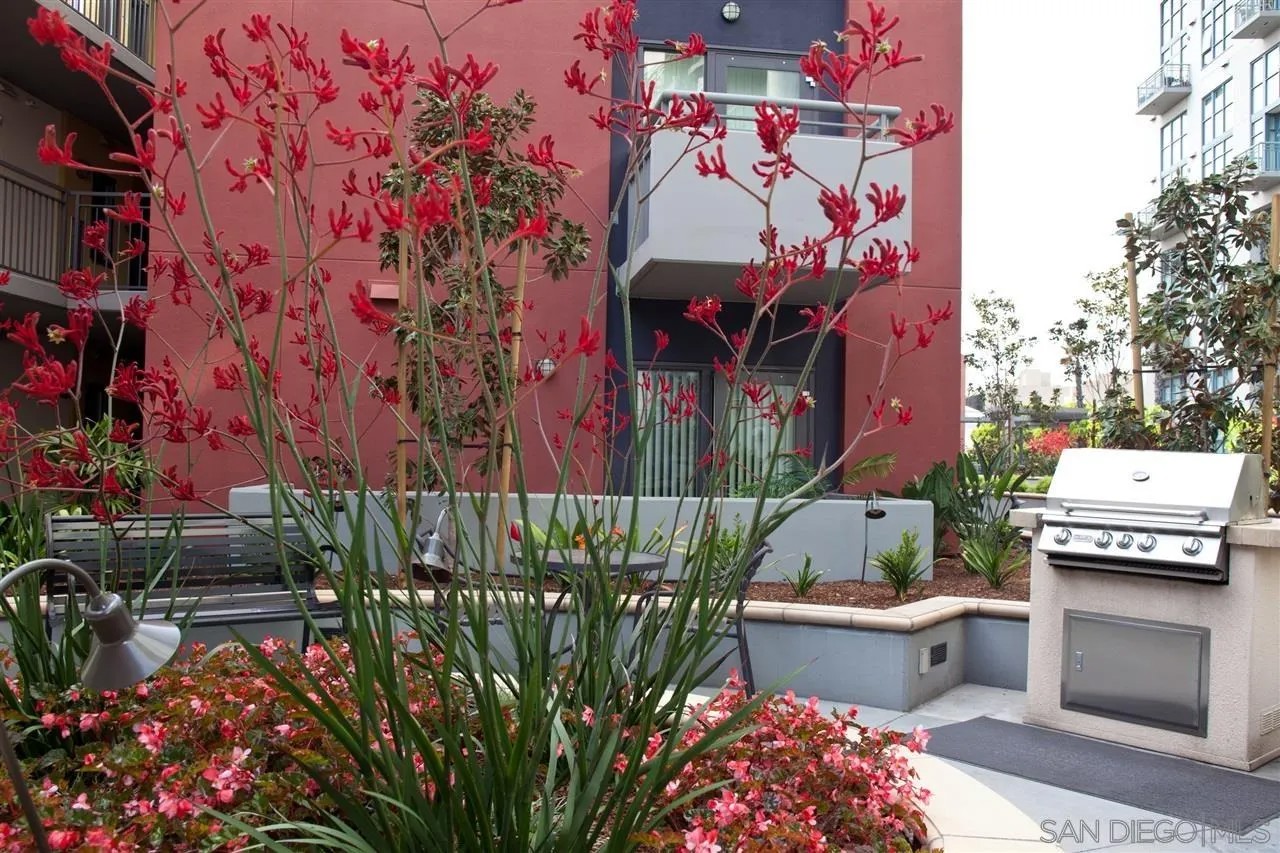 1240 India Street 519