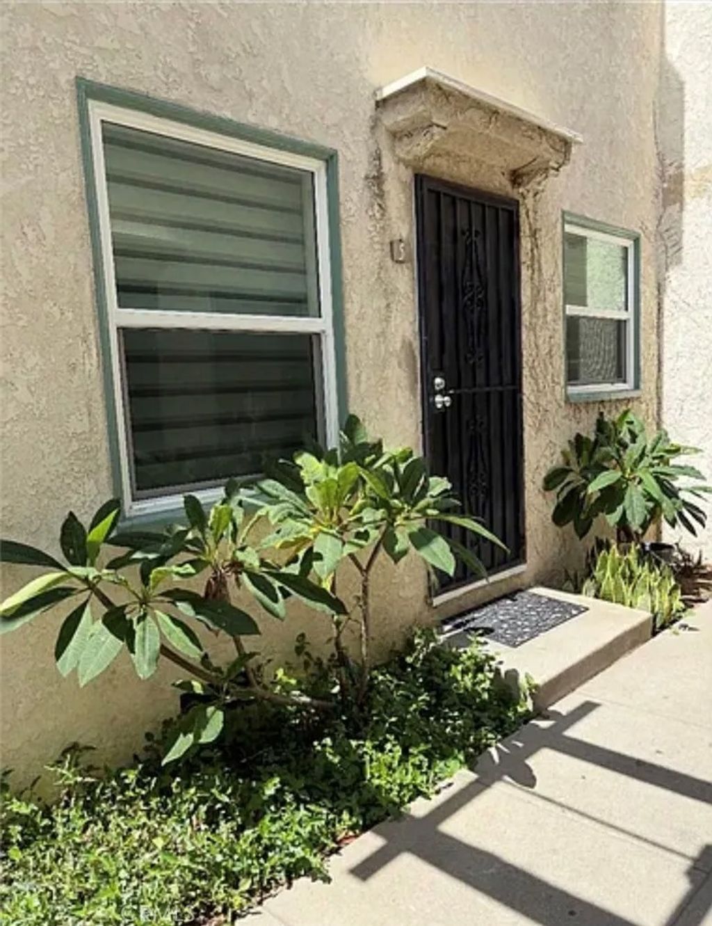 Photo of 1738 E 4th St, Long Beach, CA 90802 (MLS # CV26040328)