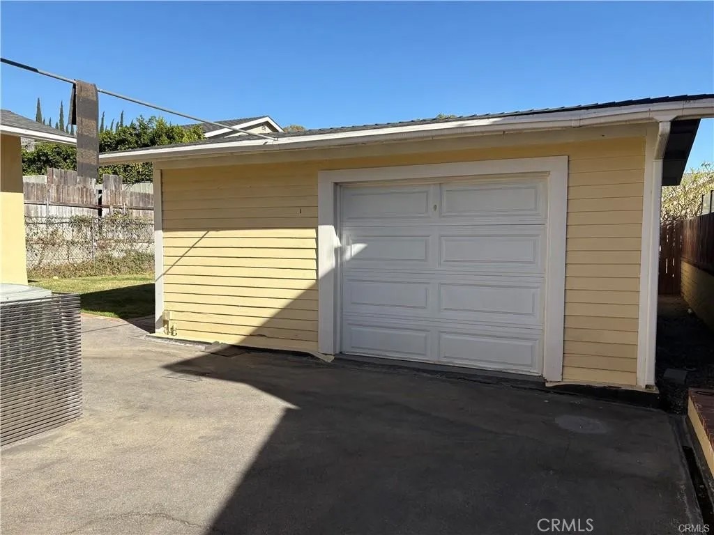 414 NE Linda Rosa Ave 416