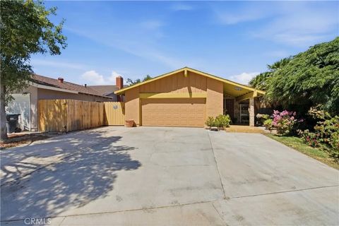 Photo of 44309 Andale Avenue, Lancaster, CA 93535 (MLS # DW26156139)