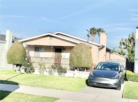 Photo of 6210 S Rimpau Blvd, Los Angeles, CA 90043 (MLS # WS26048258)
