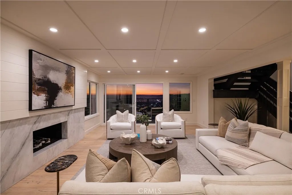 303 E Avenida Cordoba