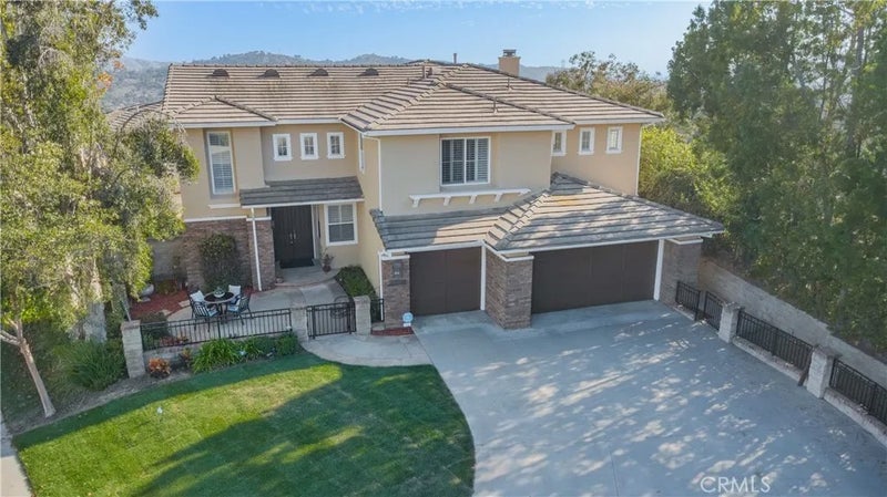 20508 Crestline Dr.