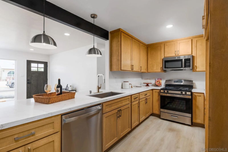 310 Sawtelle Ave