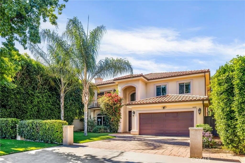 Photo of 16659 Addison Street, Encino, CA 91436 (MLS # SR26001619)