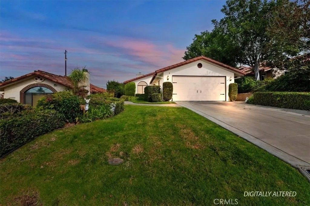 Photo of 1168 N Crescent Ridge, Fallbrook, CA 92028 (MLS # IG26017715)