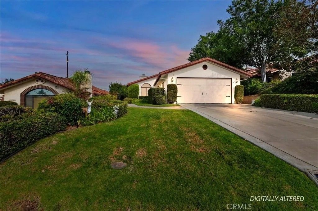 Photo of 1168 N Crescent Ridge, Fallbrook, CA 92028 (MLS # IG26017715)