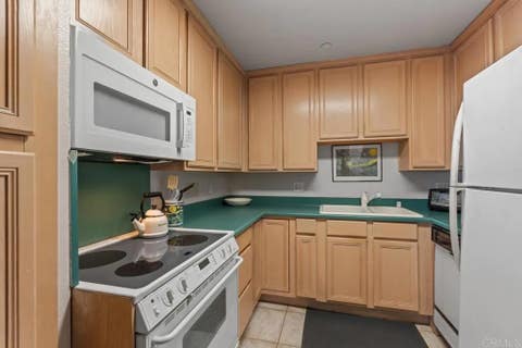Tiny photo for 4082 Albatross Street #16, San Diego, CA 92103 (MLS # PTP2605960)