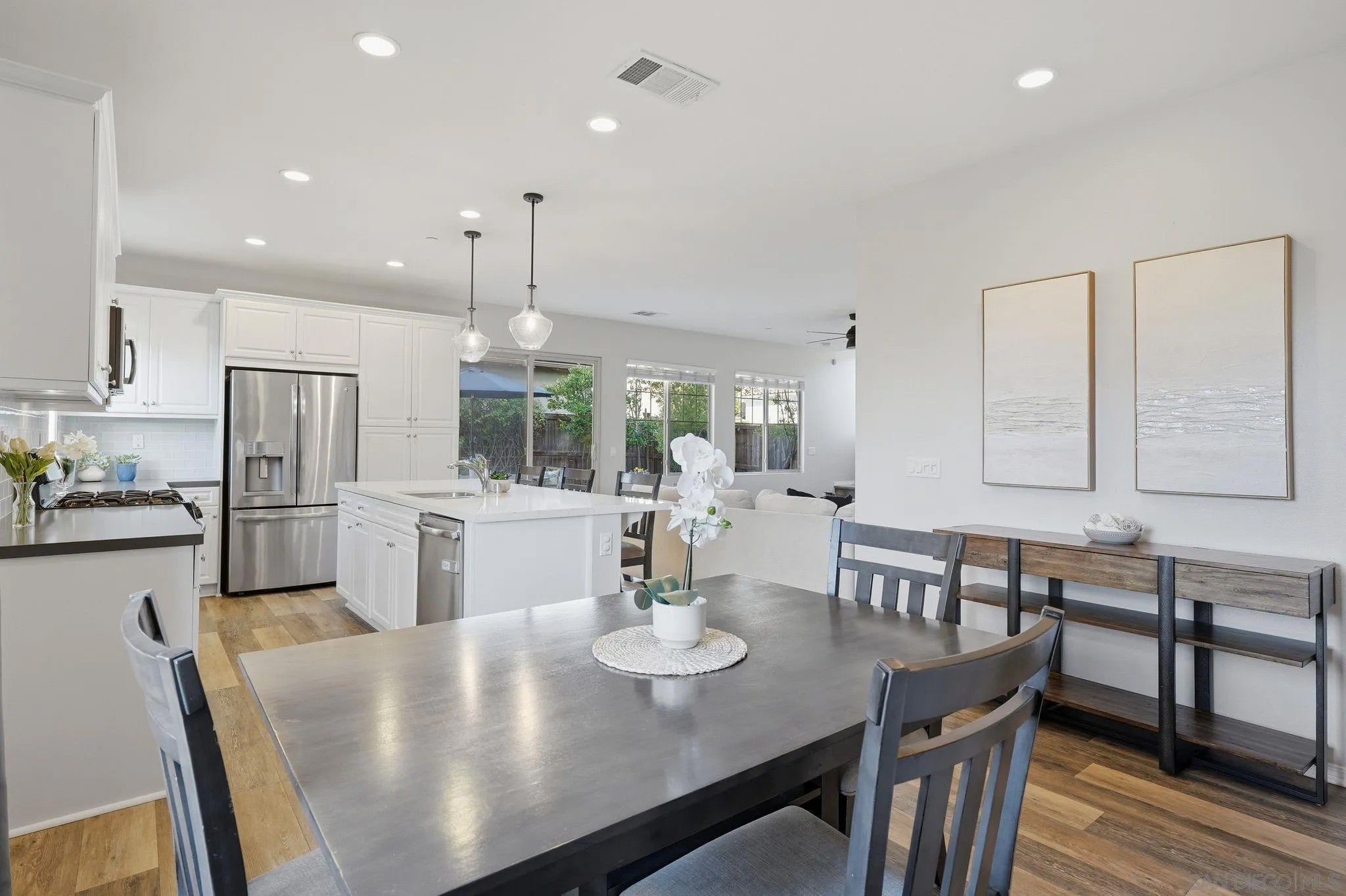 310 Dahlia Way