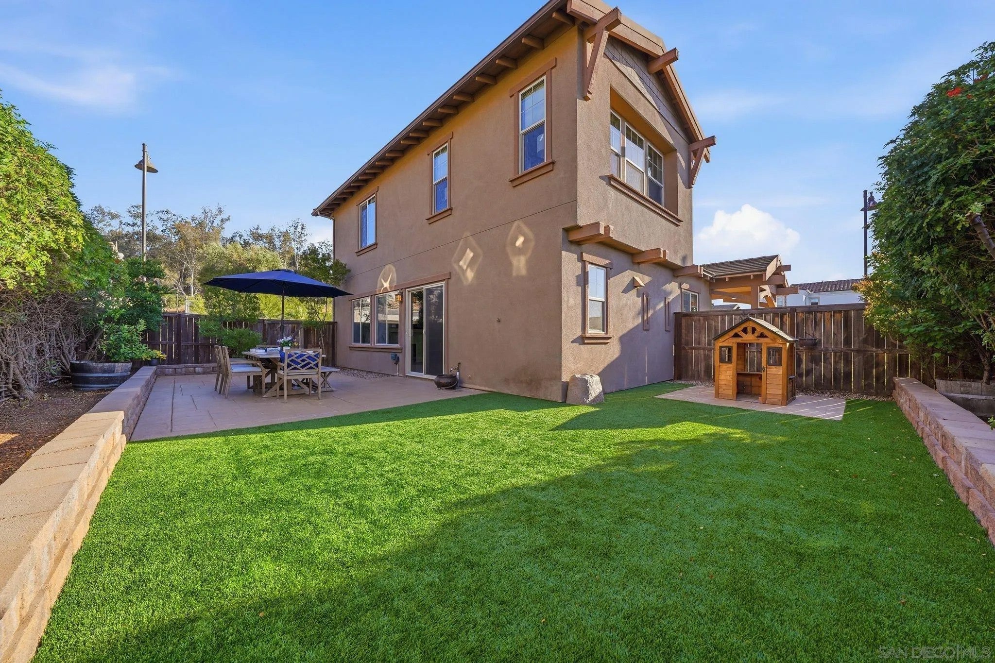 310 Dahlia Way