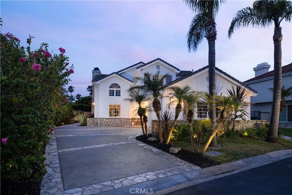 Photo of 6342 Turnberry CIR, Huntington Beach, CA 92648 (MLS # OC26096866)