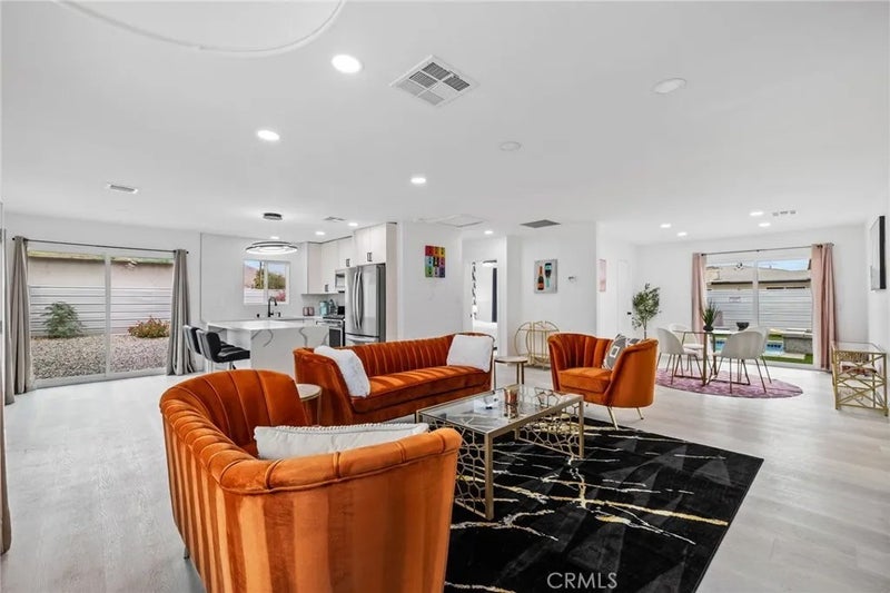 414 W Avenida Cerca