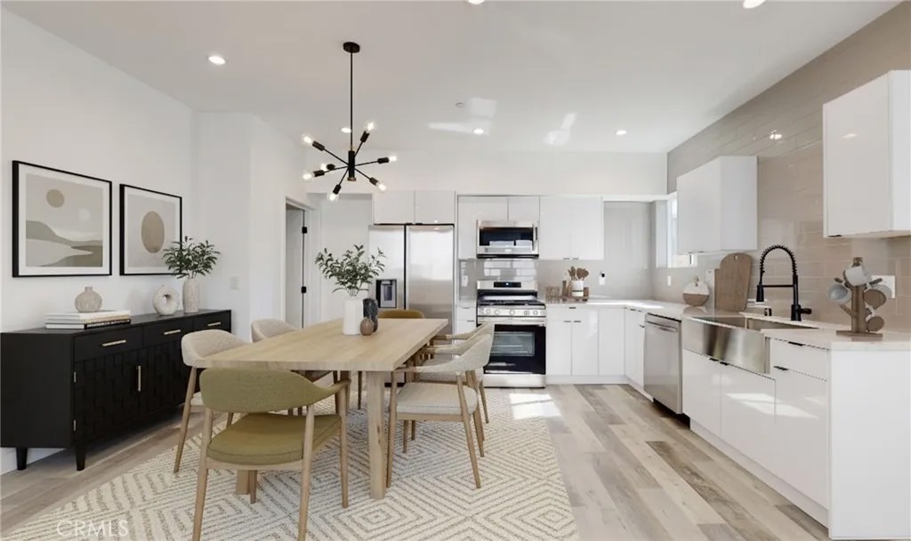 234 N Burlington Avenue