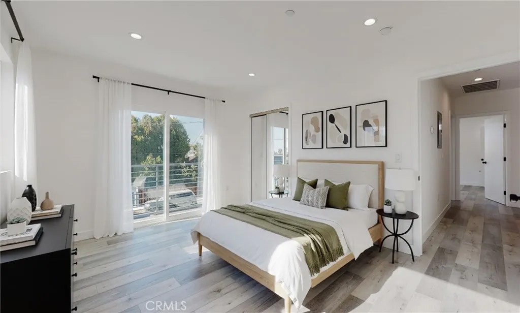 234 N Burlington Avenue