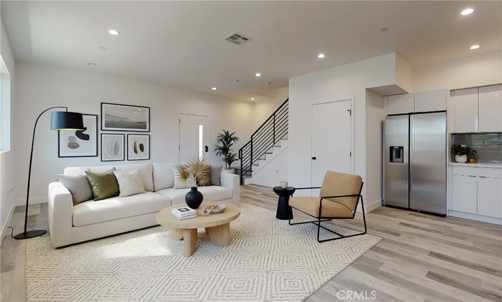 234 N Burlington Avenue