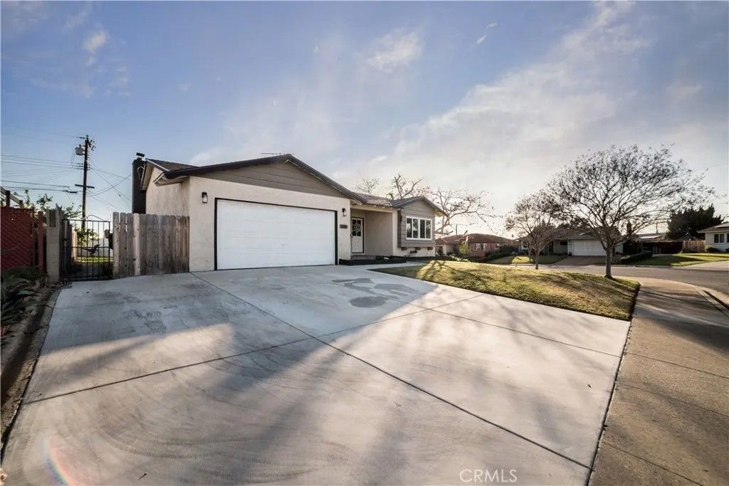 Photo of 5555 Caroline Street, Montclair, CA 91763 (MLS # TR26036194)