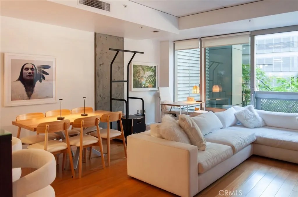 1155 S Grand 307