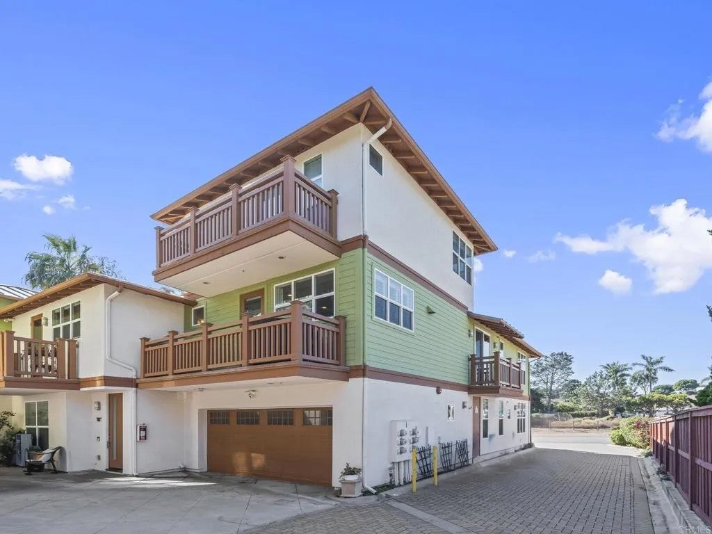 Photo of 1859 N Vulcan Avenue, Encinitas, CA 92024 (MLS # NDP2605095)