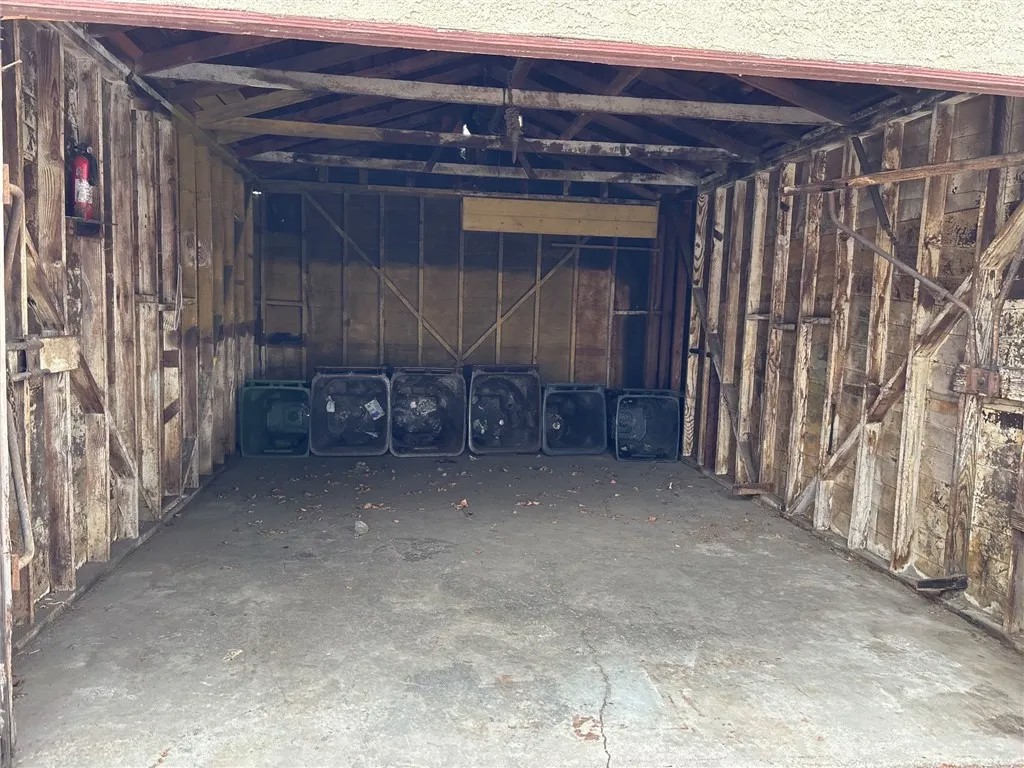 443 W Cedar
