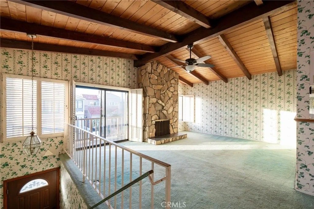 Photo of 66 Pomona Ave, Long Beach, CA 90803 (MLS # PW26013010)