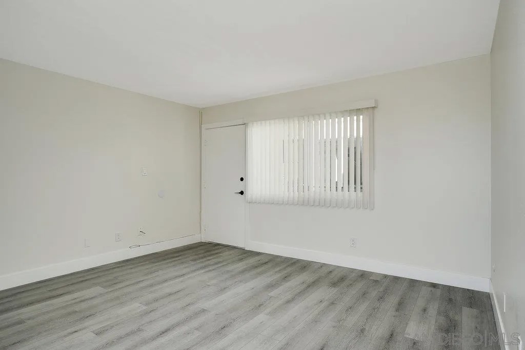 1642 C Ave.