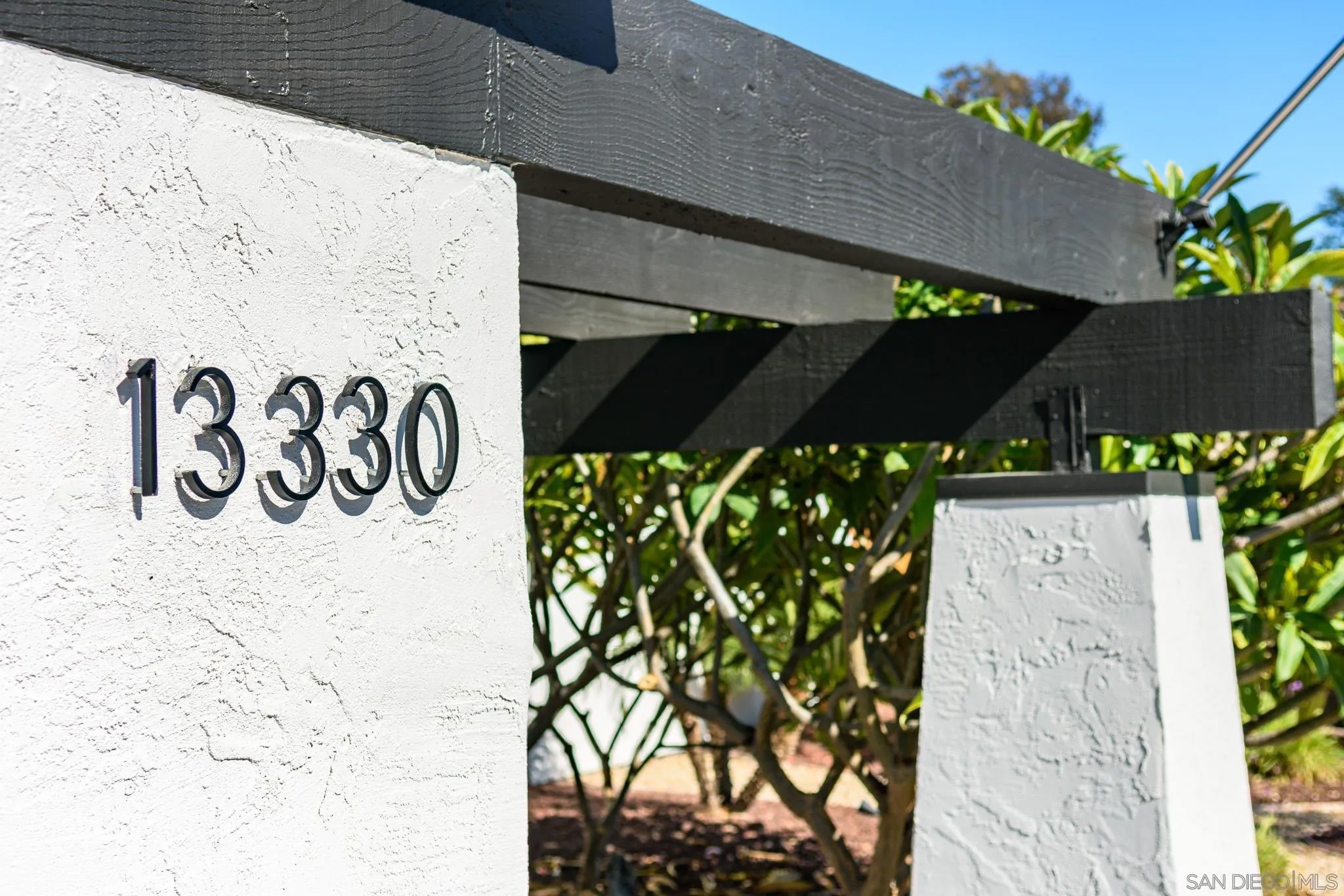 13330 Canyon Back Ln