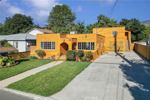 Photo of 547 Parker Avenue, Monrovia, CA 91016 (MLS # CV25257798)