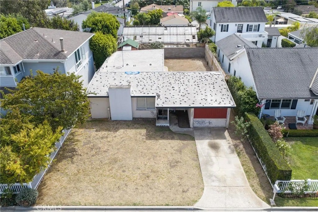 518 Fullerton