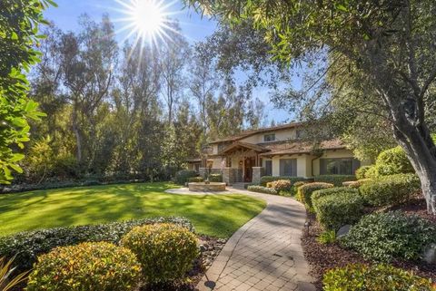Photo of 15808 Via Del Alba, Rancho Santa Fe, CA 92067 (MLS # NDP2601986)